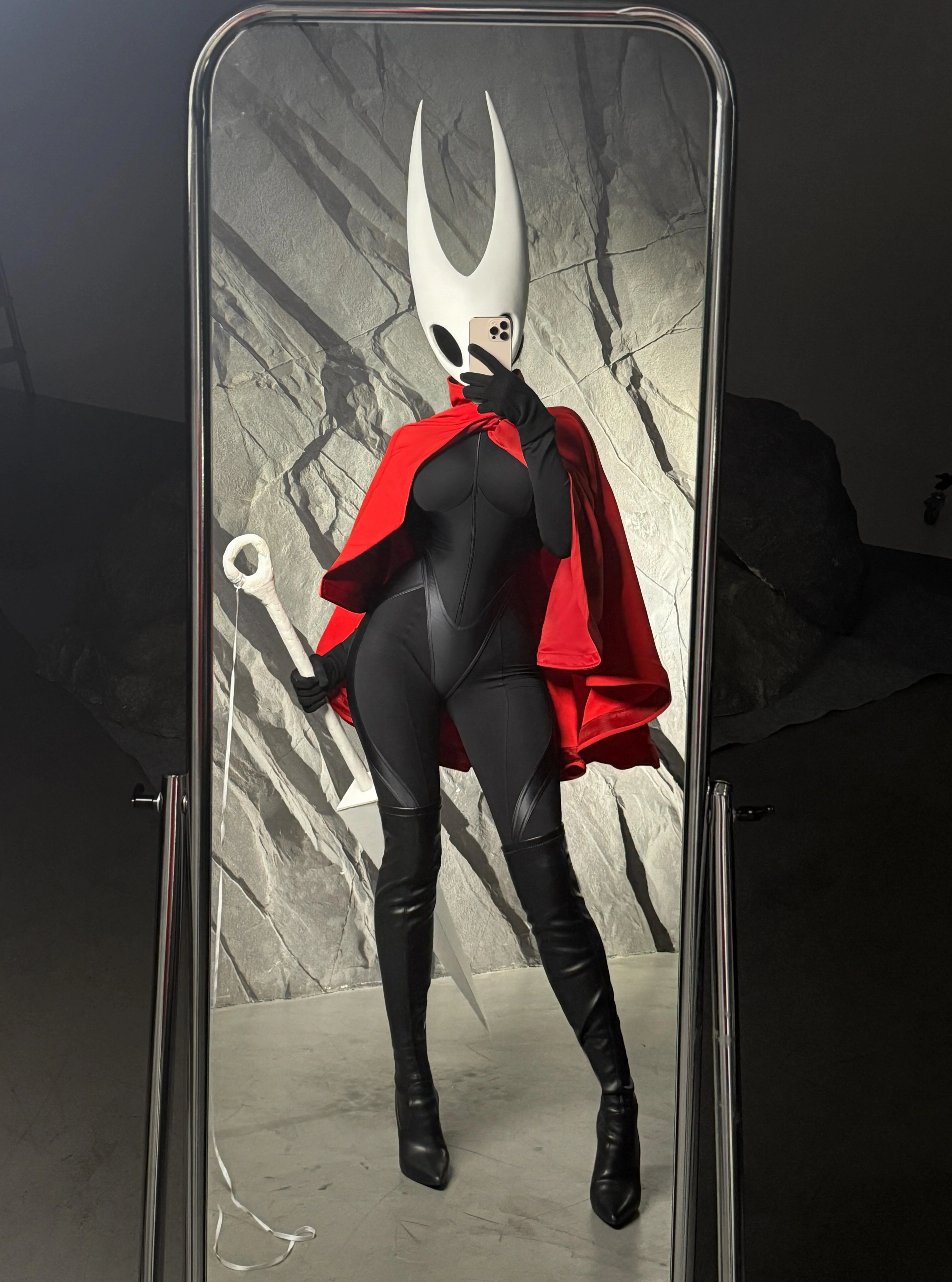 Hornet from Hollow Knight Silksong cosplay by Alina Becker picture 1 of 2