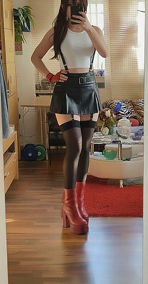 Closet Tifa cosplay (LaraKittn)'