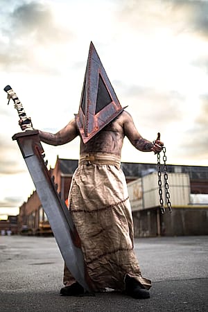 Pyramid head by Belmont'