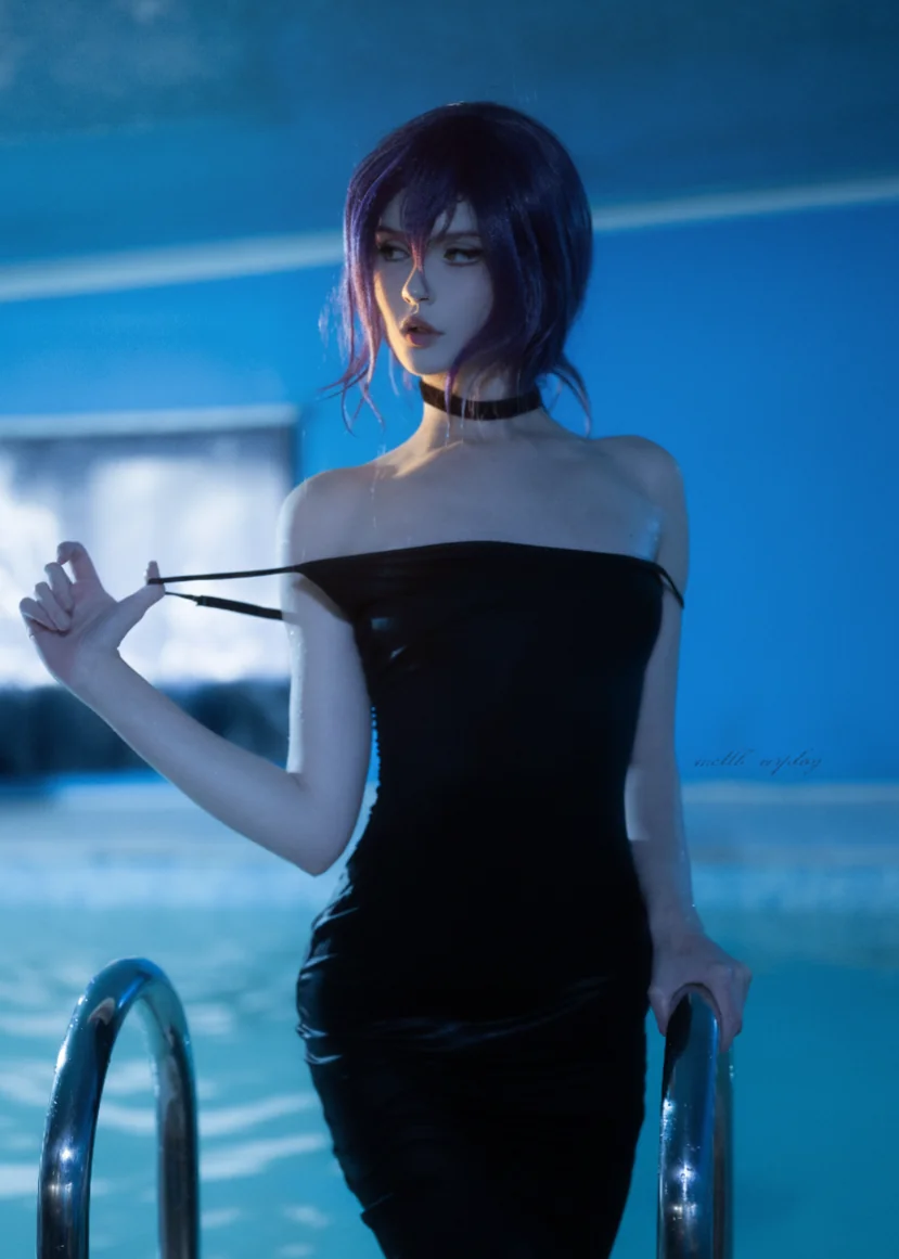 Reze by (mollb_cosplay) swipe pls> picture 2 of 2