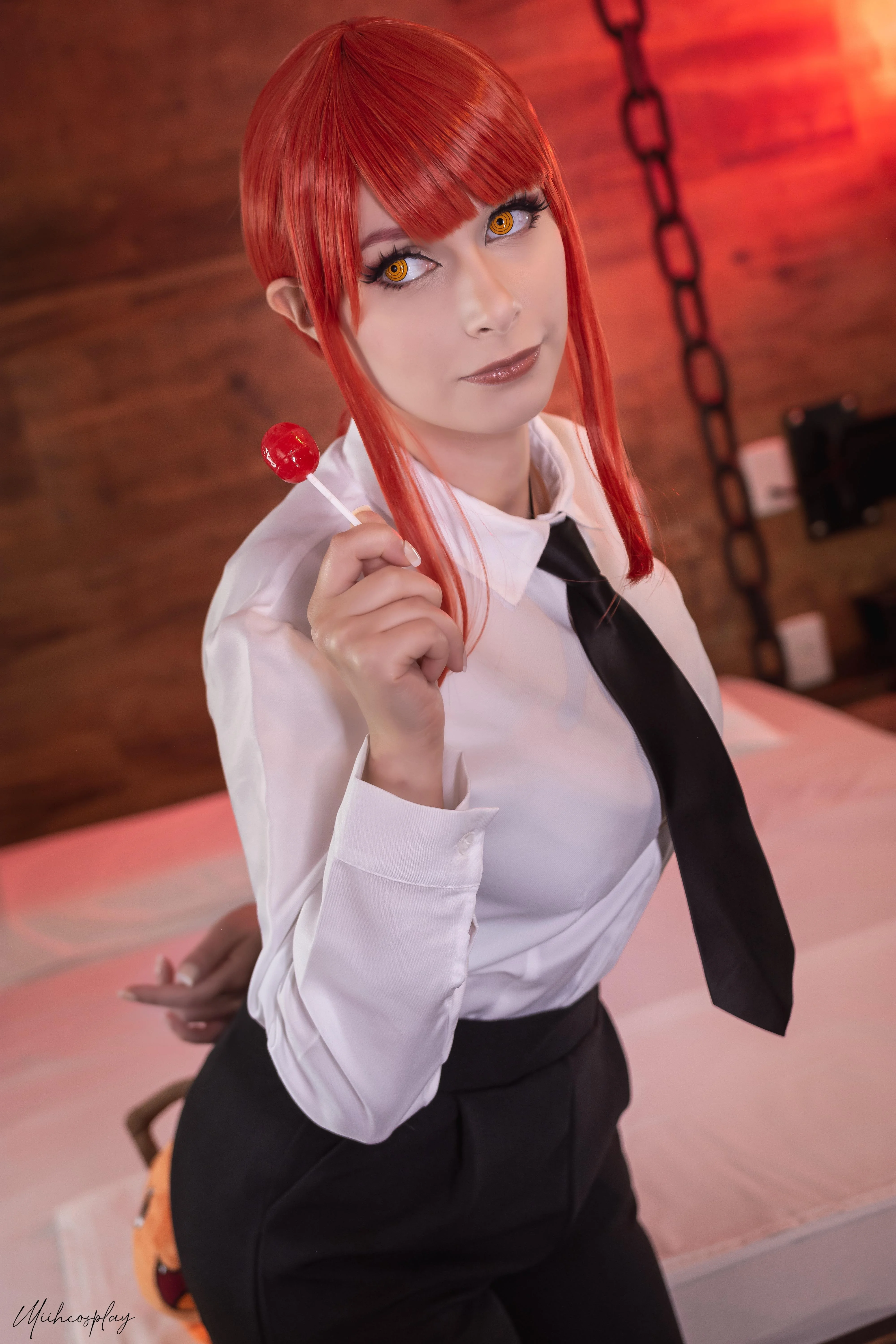 Makima (Chainsaw Man) by Miih Cosplay picture 2 of 2