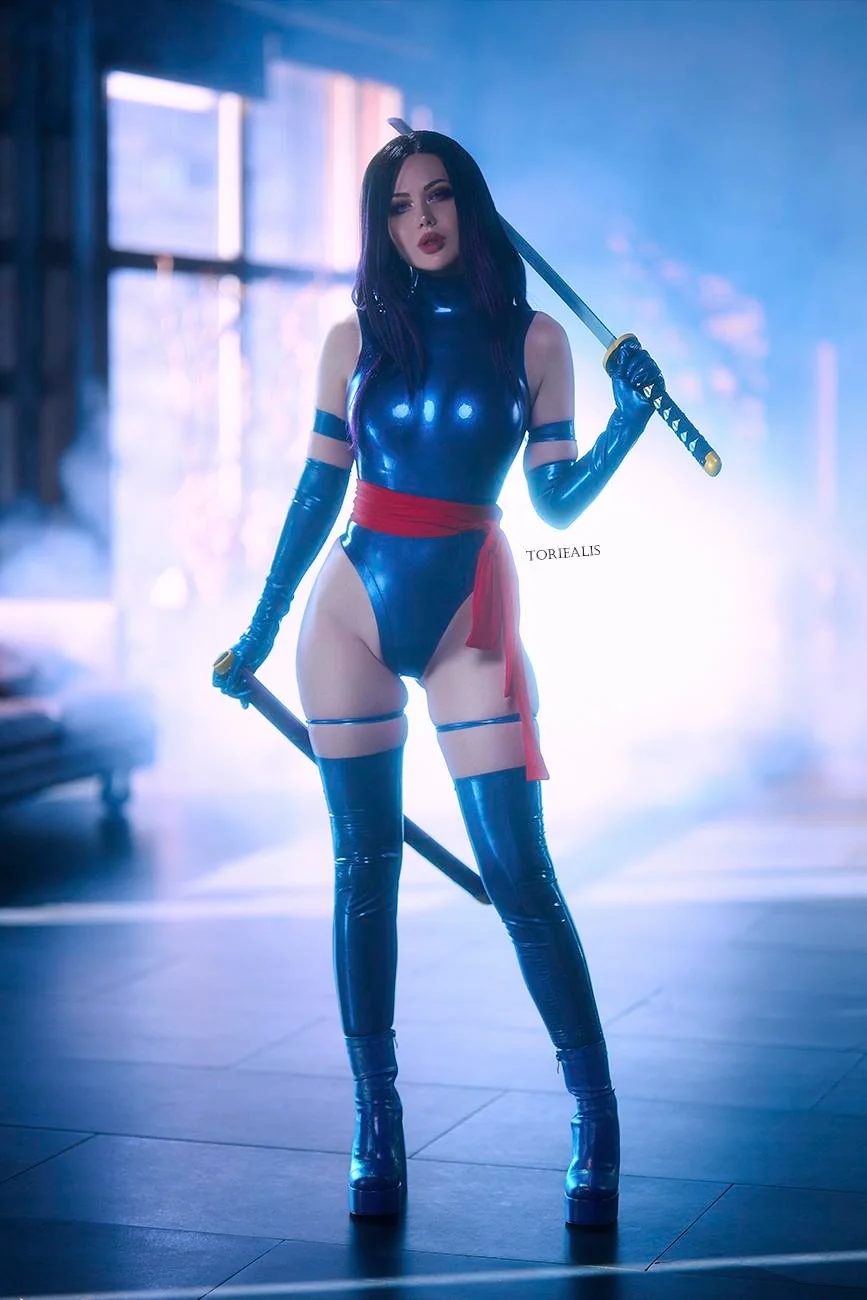 Psylocke [Marvel Comics] (Toriealis) picture 2 of 3