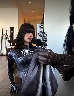 Spiderwoman by SOOGSX'