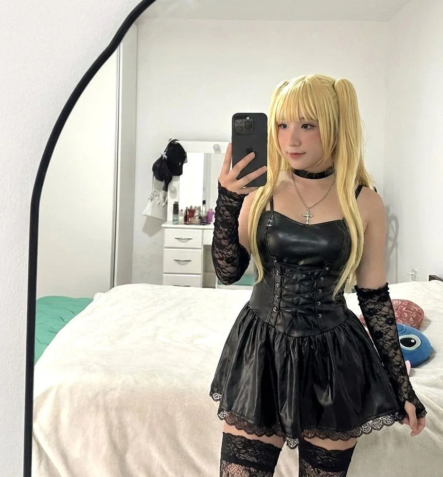 molly as misa amane (death note) picture 1 of 1