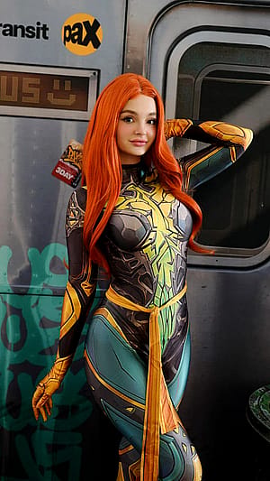 My Phoenix Cosplay (evieleemikomin)'