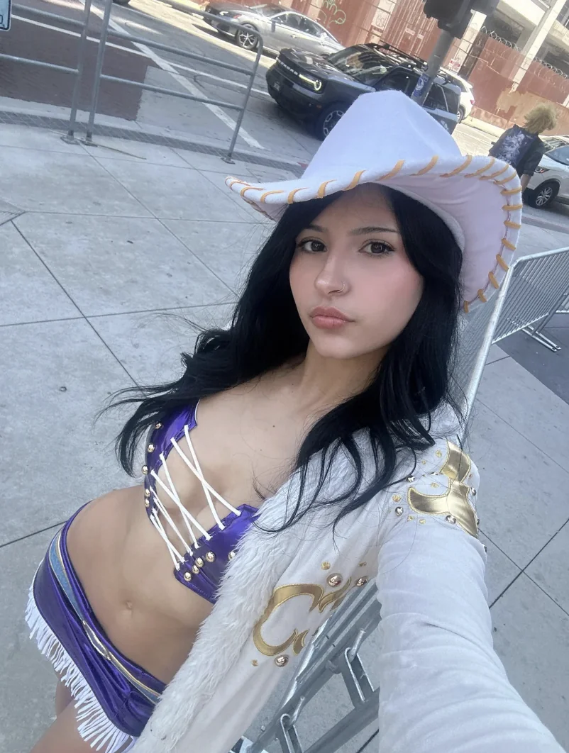 Nico Robin from One Piece by Cyber Juju picture 1 of 1