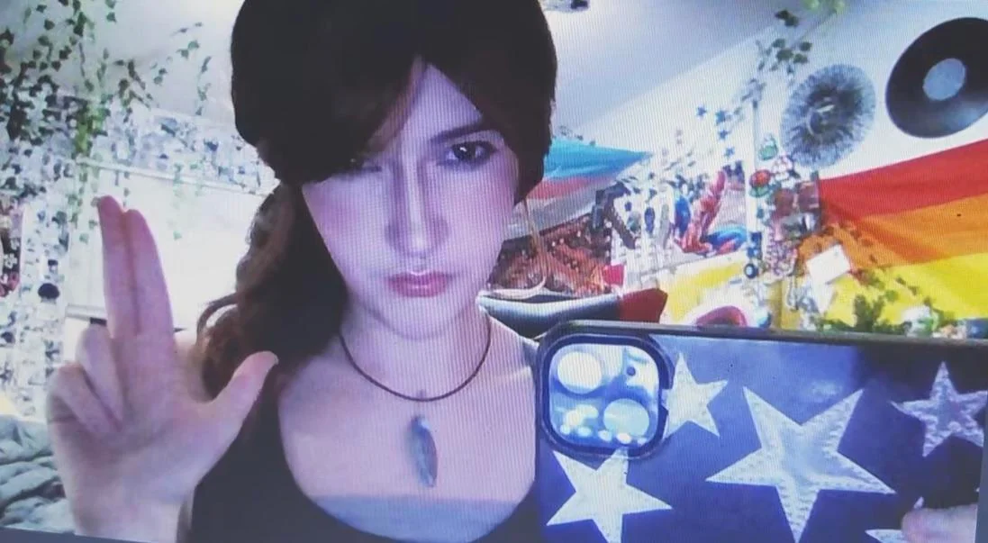 CLAIRE REDFIELD RESIDENT EVIL 2 COSPLAY fangclawzz (me) picture 1 of 3
