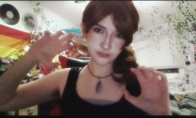 CLAIRE REDFIELD RESIDENT EVIL 2 COSPLAY fangclawzz (me) picture 2 of 3