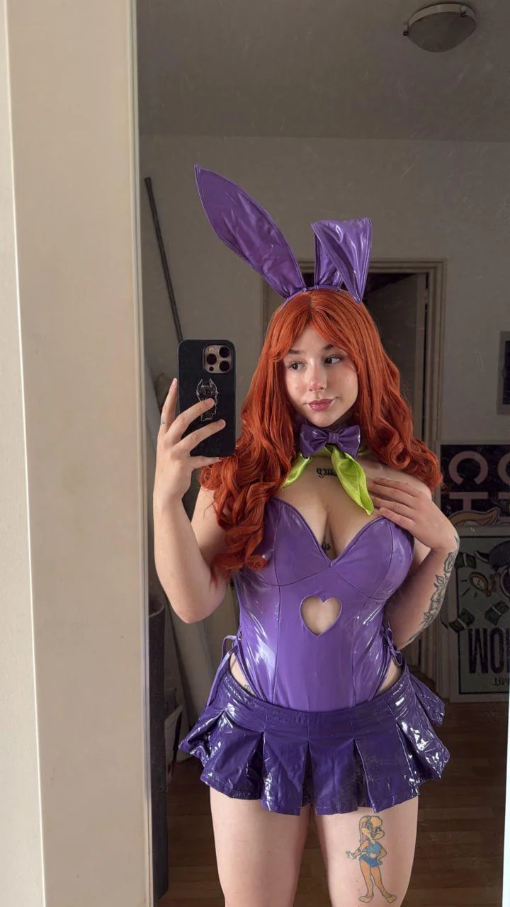 Daphne [Scooby-Doo] by FoxyUzumaki picture 1 of 1