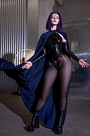 Raven [DC] by (Miakanayuri)'