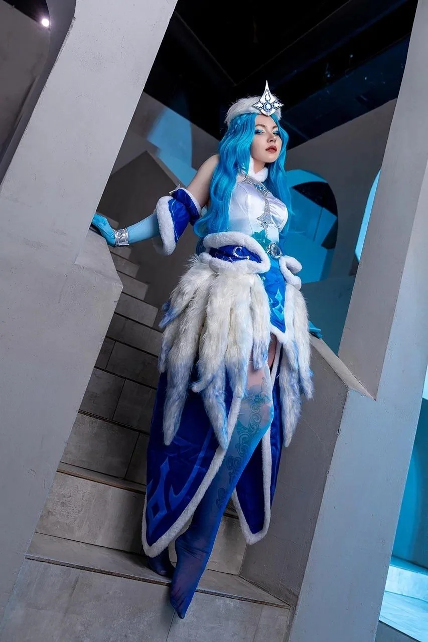 Princess Frost by Mi2ray picture 1 of 2