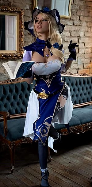 Lisa Cosplay by AmandaWelp'