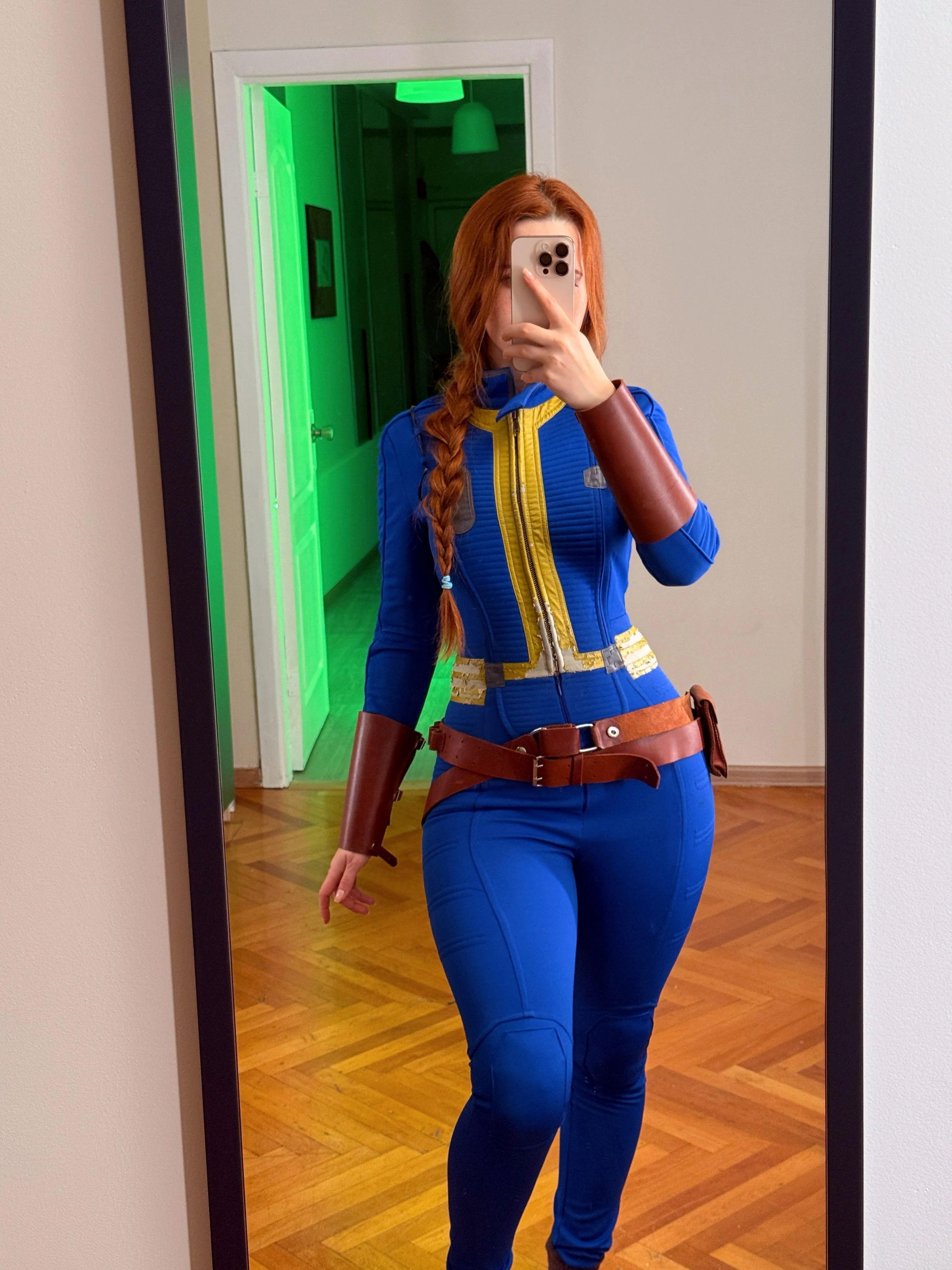 Vault Dweller cosplay (Neyrodesu) picture 1 of 1