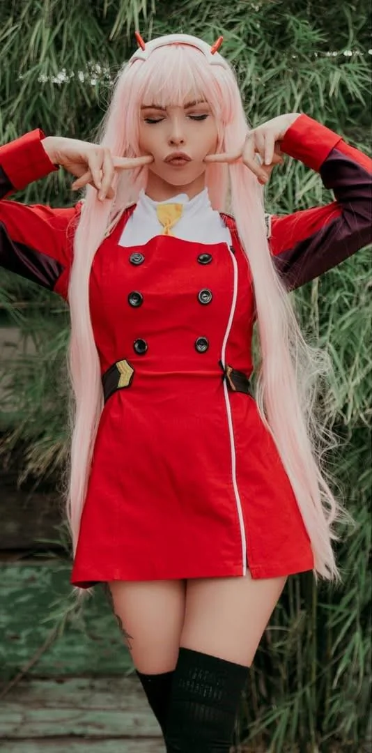 Zero Two Cosplay by AmandaWelp picture 1 of 1
