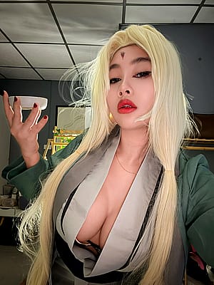 Tsunade (Jenny) [Naruto]'