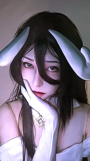 Albedo cosplay (by: saraen.peepee)'