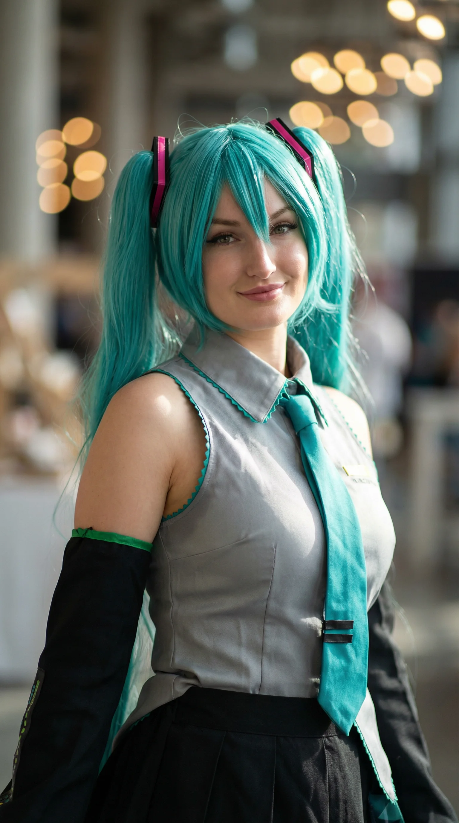 Hatsune Miku cosplay by Jess (u/slayberrymilk) picture 1 of 1