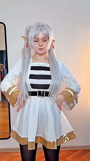Frieren cosplay (Neyrodesu)'