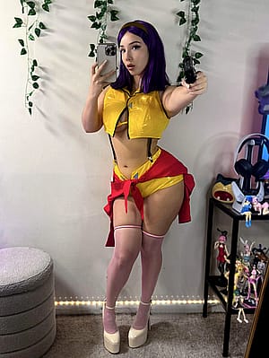 Faye Valentine (by Chanel)'