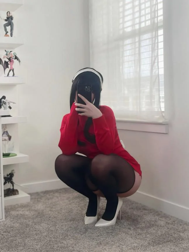Yor Forger cosplay [Spy X Family] (Kitsudare) picture 1 of 1