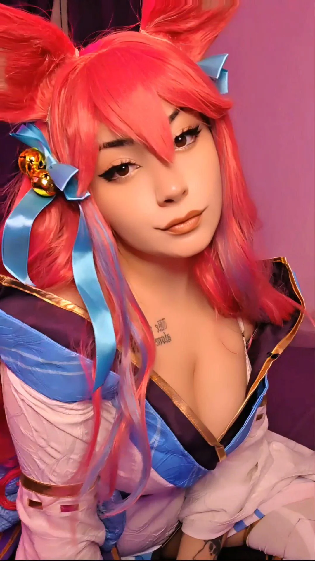 Ahri from [League of Legends] by (Mimikyu) picture 1 of 1