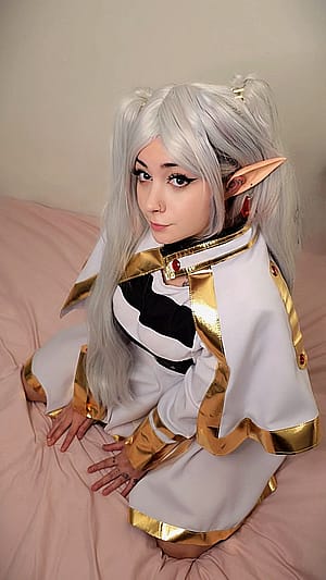 Frieren from [Beyond Journey's End] by (Mimikyu)'