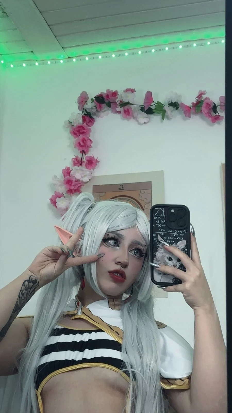 Frieren cosplay by Zarababyxx (me) picture 1 of 2