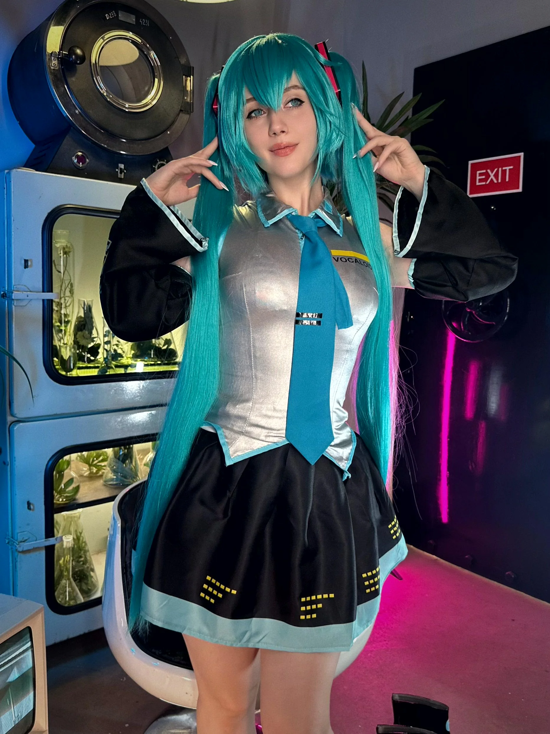 Hatsune Miku cosplay by JyuSan picture 1 of 1