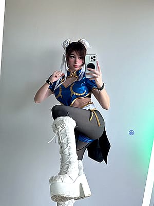 Chun-Li by Kennakins'