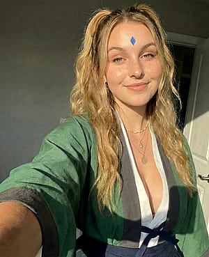 Tsunade by Kylie'