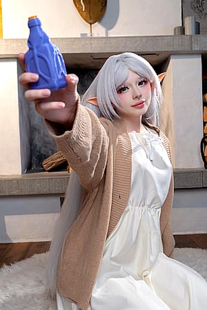 Frieren cozy cosplay (puddingu_desu)'