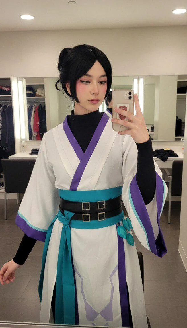 trying sage cosplay (luna) picture 1 of 1