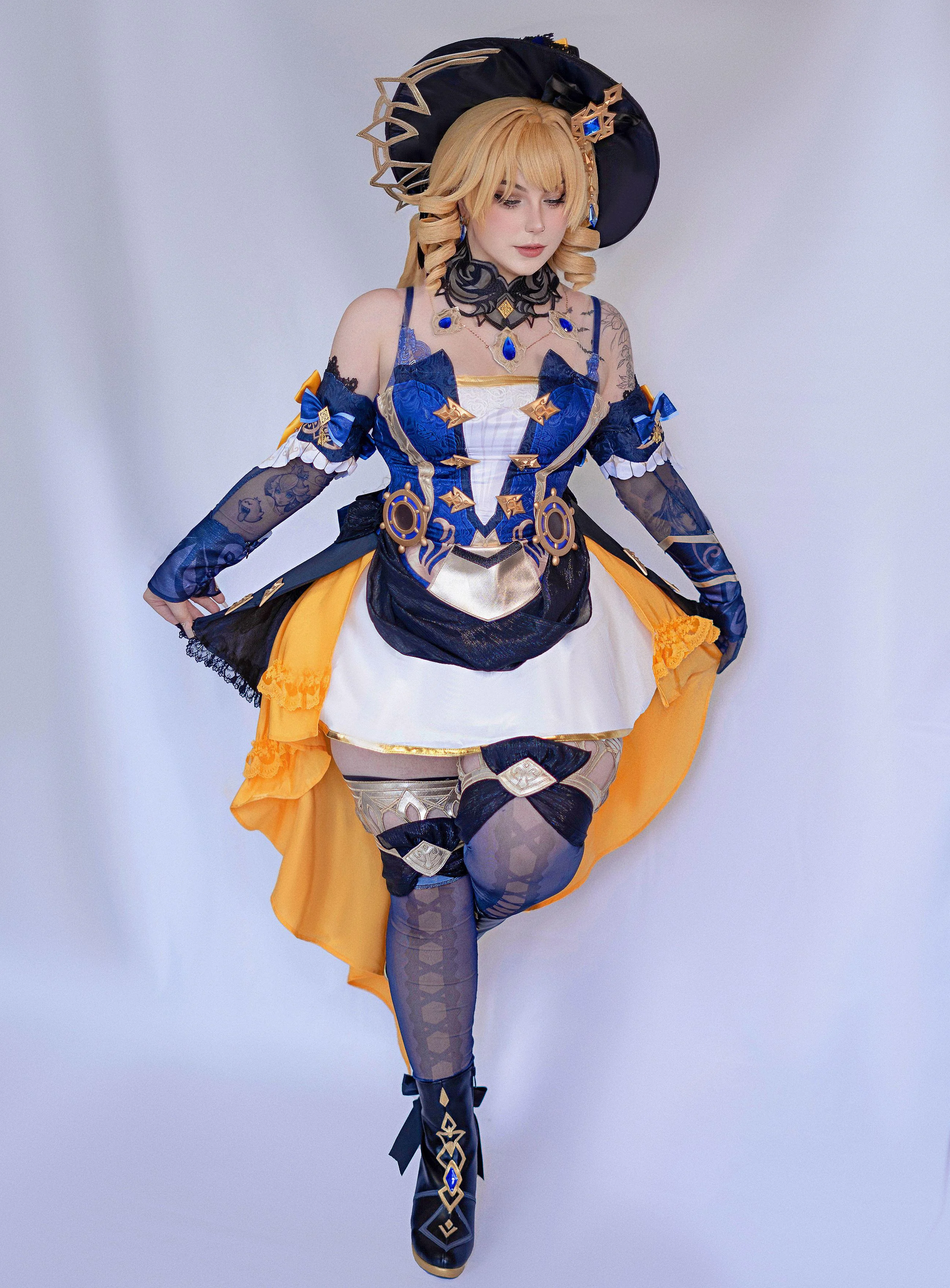 Kuroitsne cosplaying Navia [Genshin] picture 1 of 1
