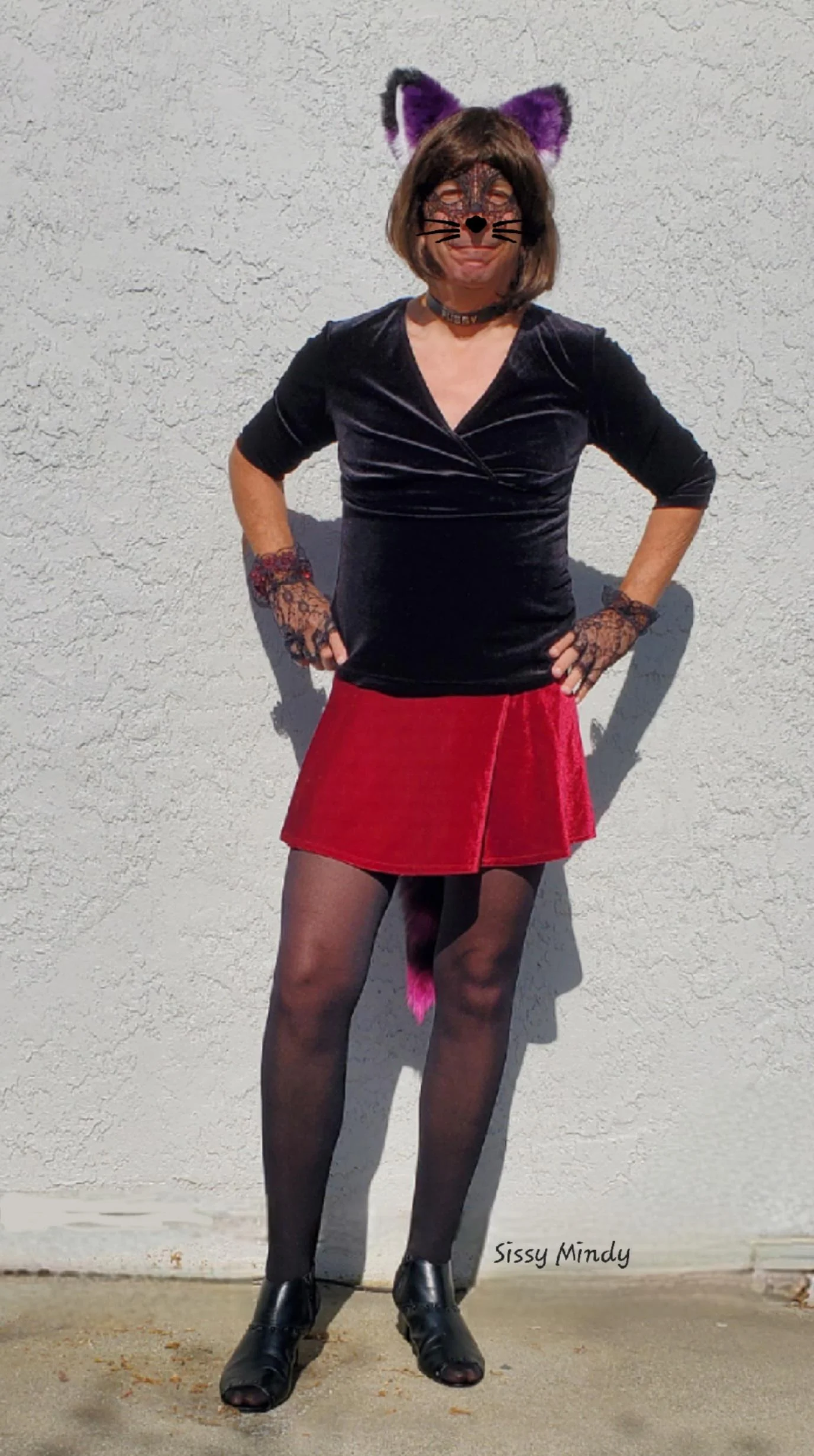 SissyKat says Meow picture 1 of 1
