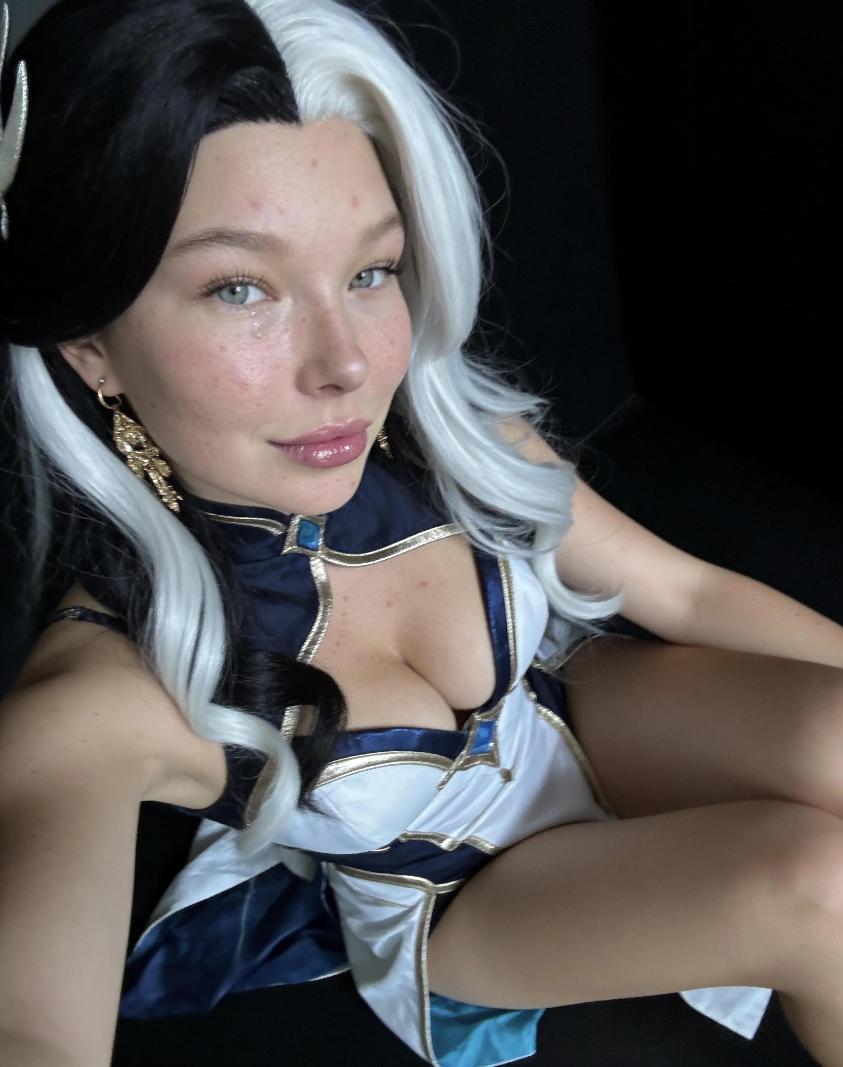 Luna Snow by Sofia picture 1 of 1
