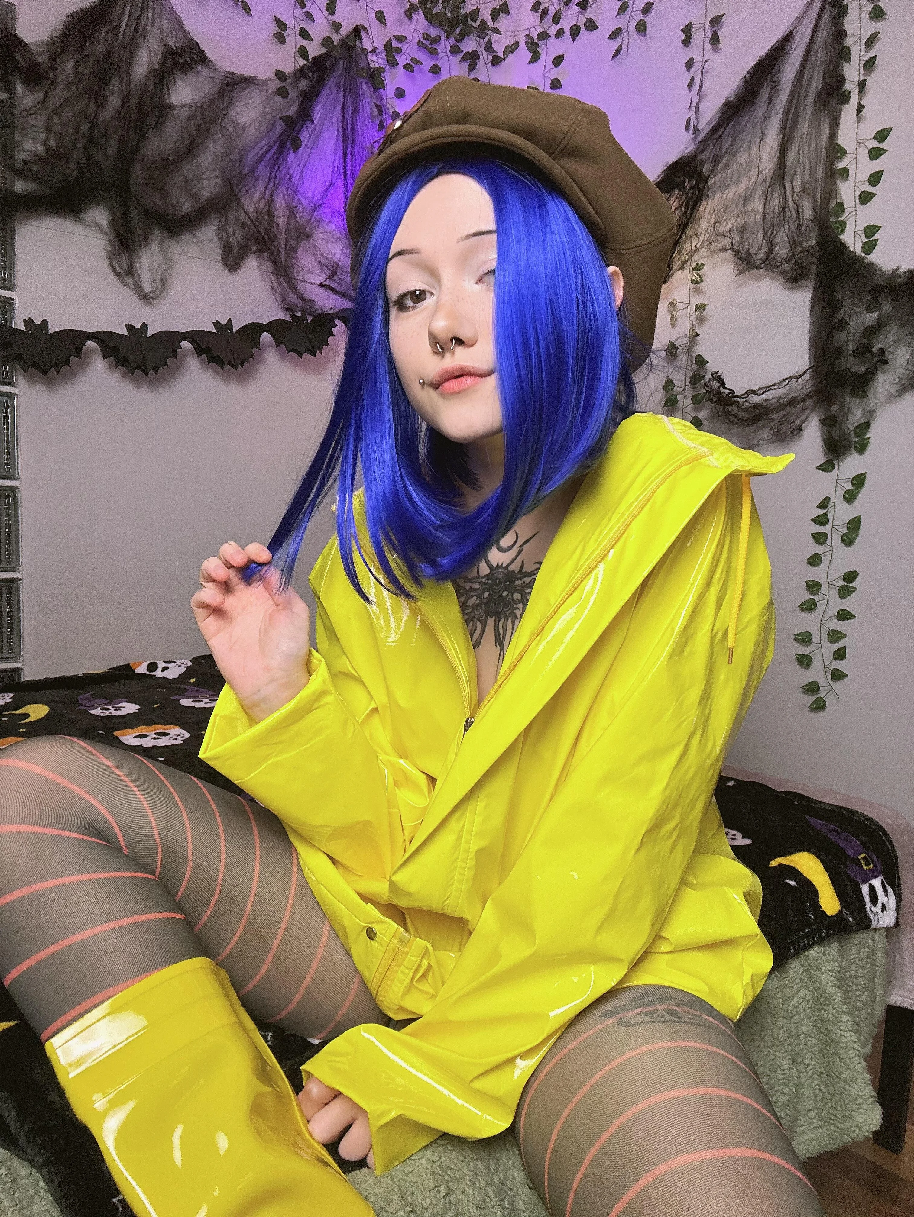 Adult Coraline сosplay from Coraline by Soft-Melody- picture 1 of 3