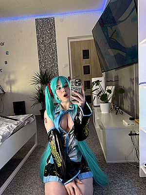Hatsune Miku by Rikany Evelyn'