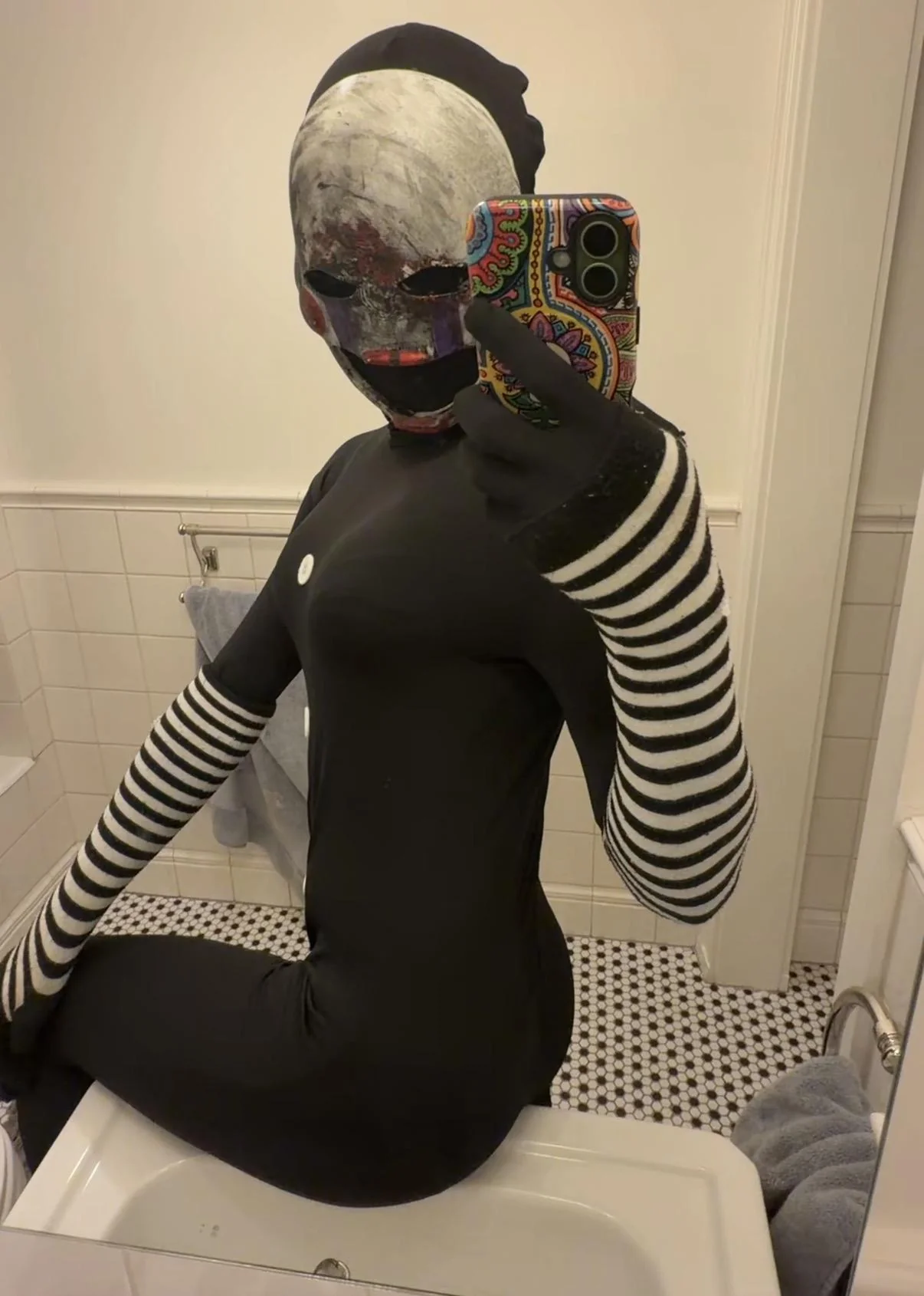 FNAF Puppet cosplay (By Charlotte) picture 1 of 1