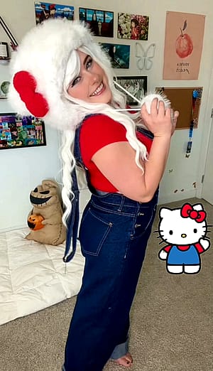 Hello Kitty by Reyrevealed'