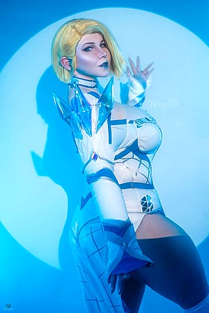 Emma Frost by nessy.fox'