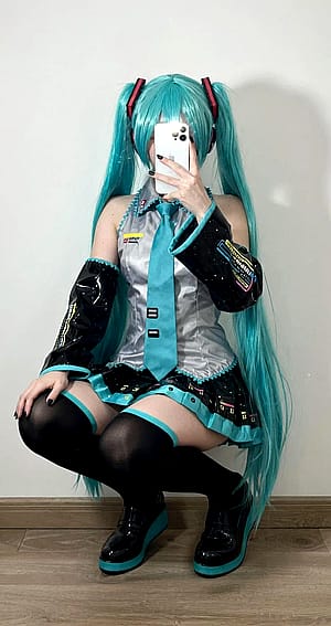 Miku 🩵 (keyarika)'