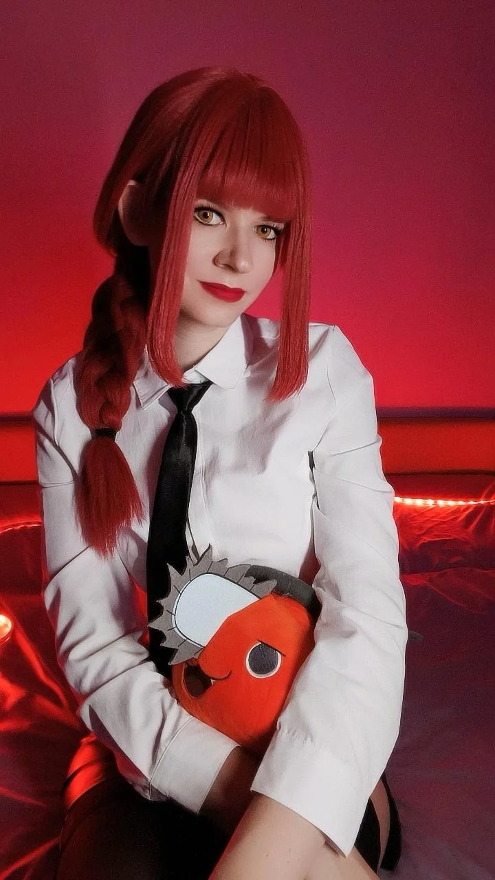 Cosplay Makima by Mika Nyaky picture 4 of 5