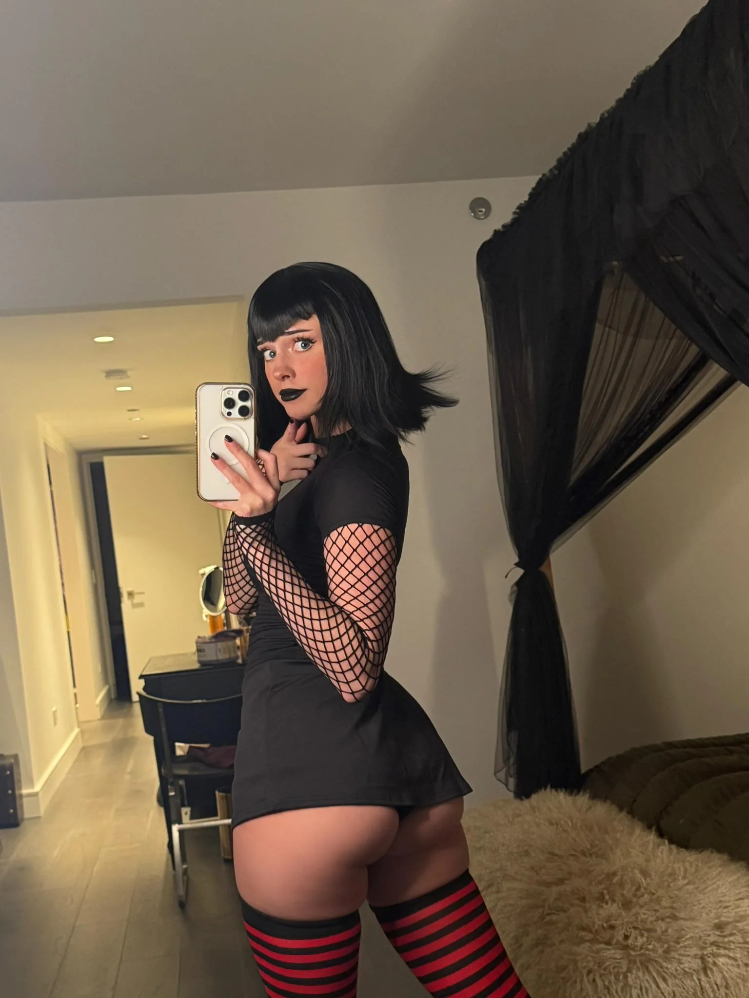 Mavis (Hotel Transylvania) by Soogsx picture 1 of 1