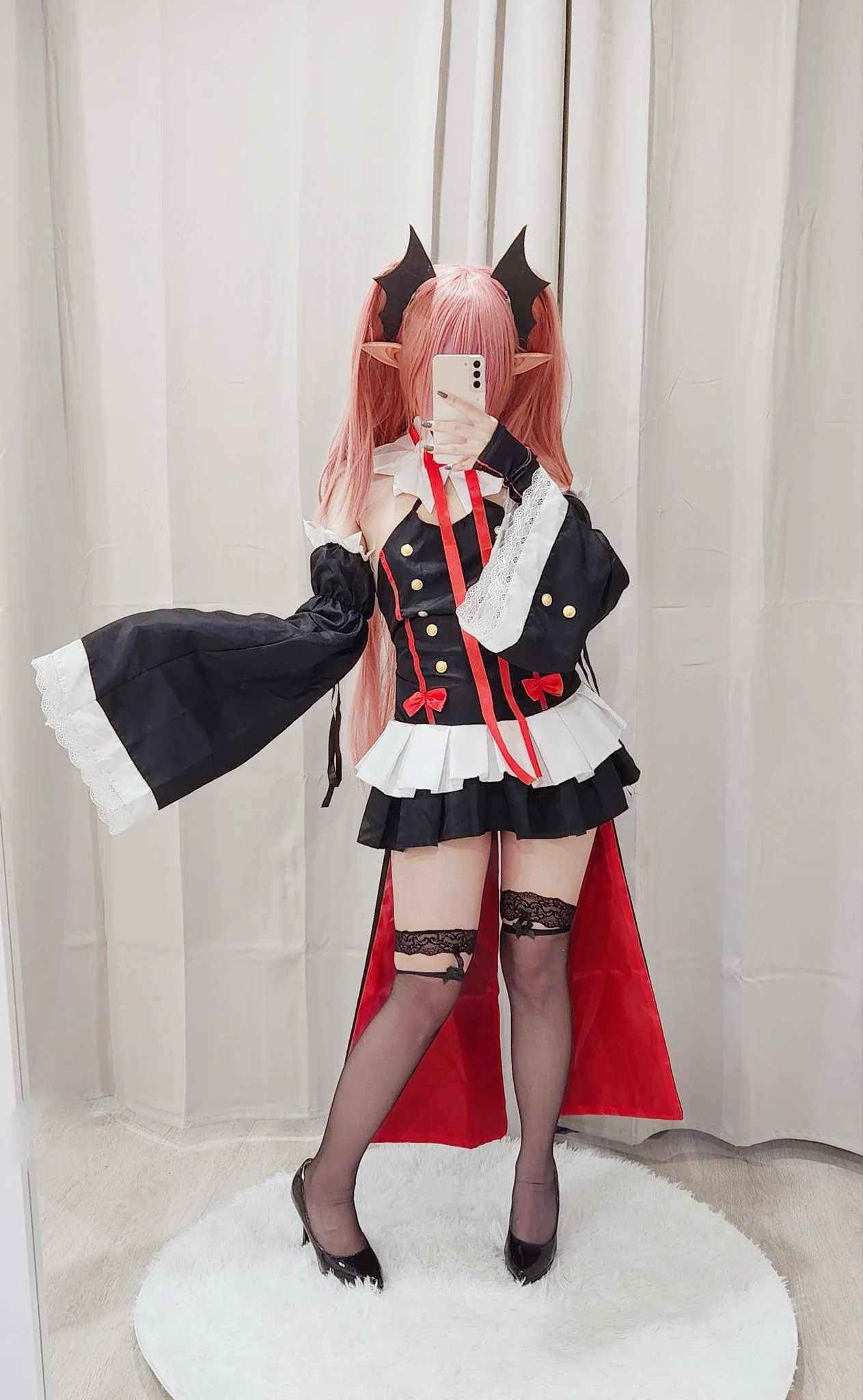Krul Tepes (@Ritsu_Error) picture 1 of 1