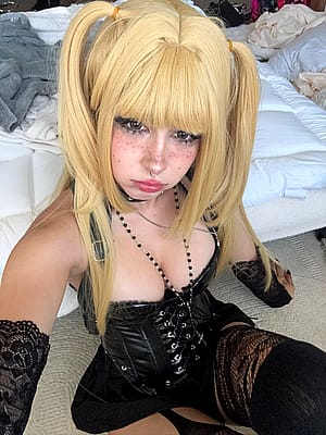 Misa Amane (death note) by vivimommyy'