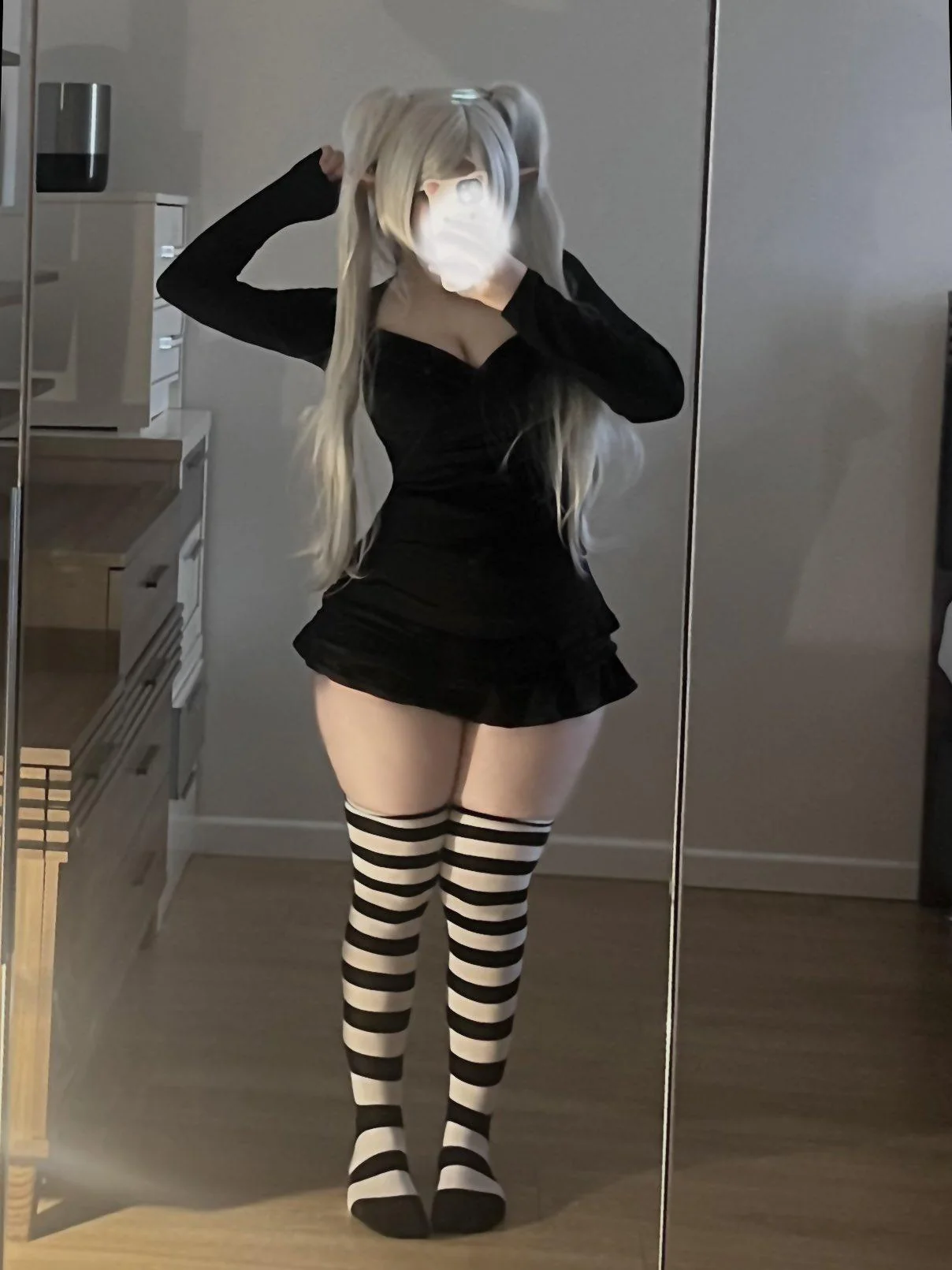 Frieren by Momo <3 picture 1 of 1