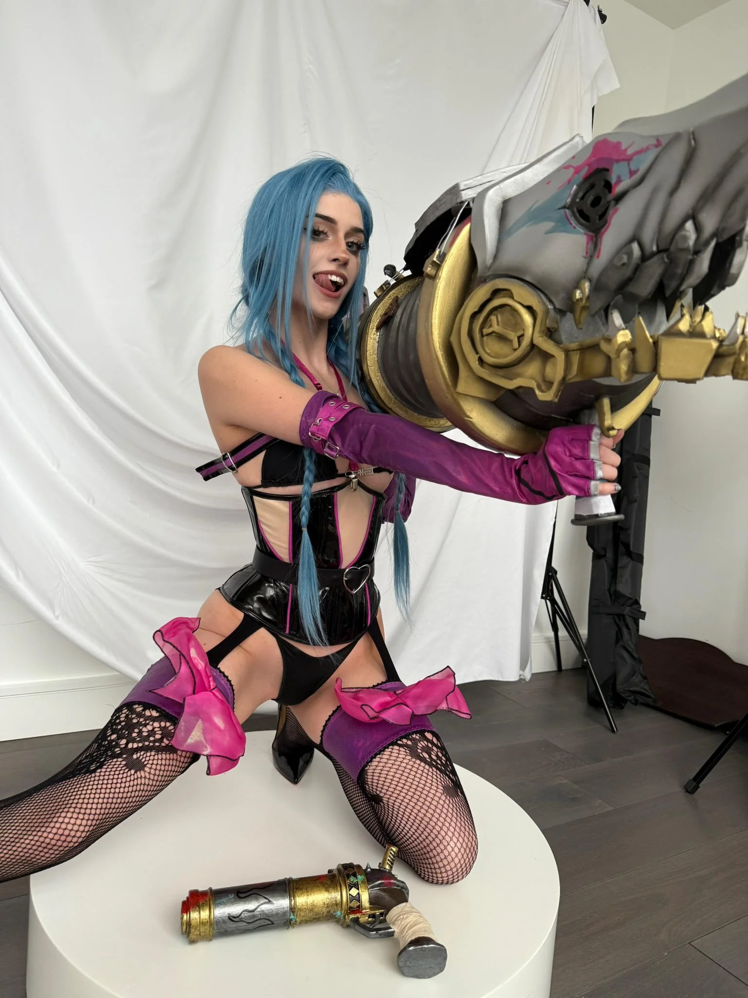 Jinx (League of Legends) by Soogsx picture 1 of 1
