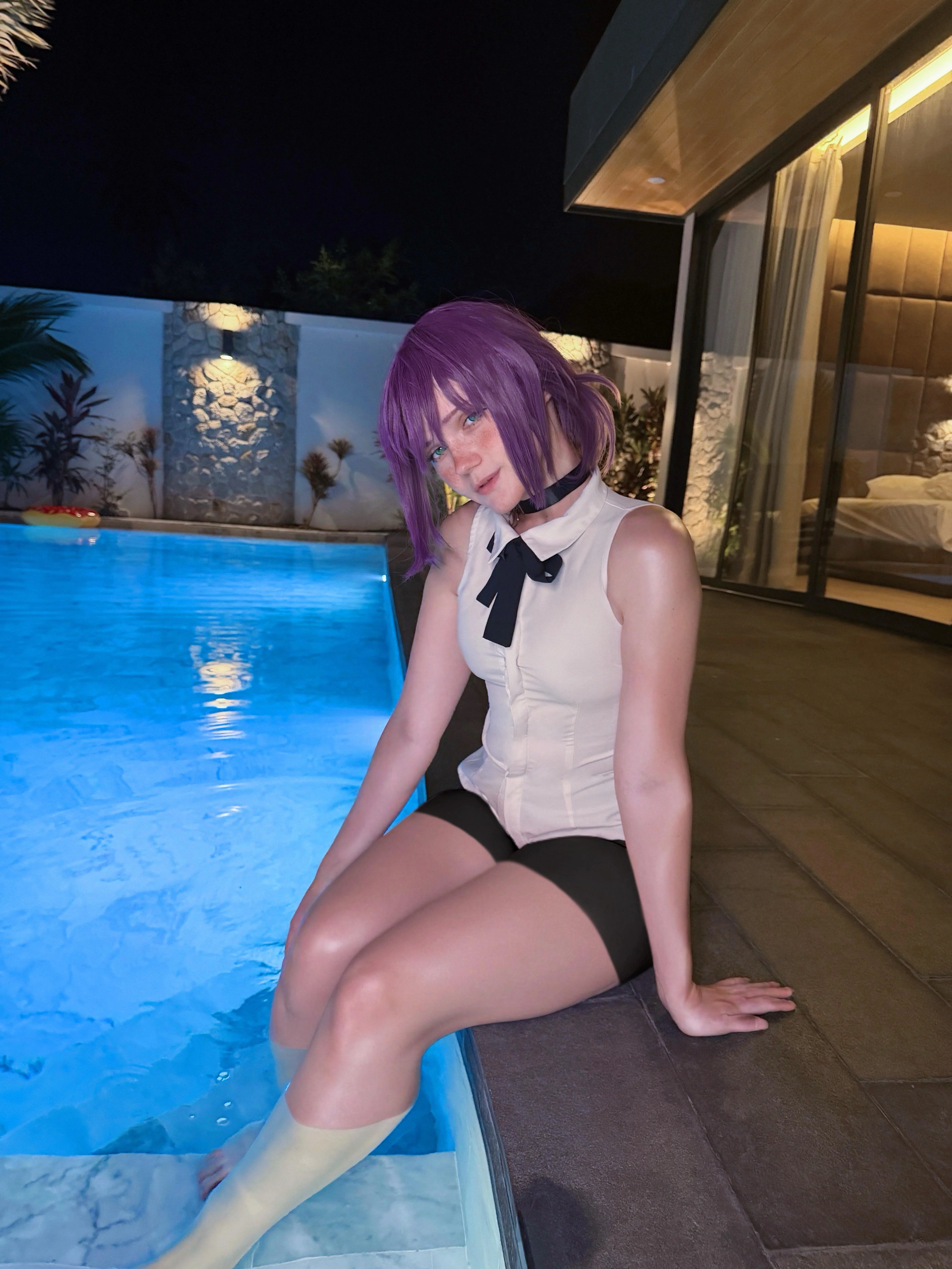 Reze from Chainsaw Man cosplay by Neyrodesu picture 1 of 1