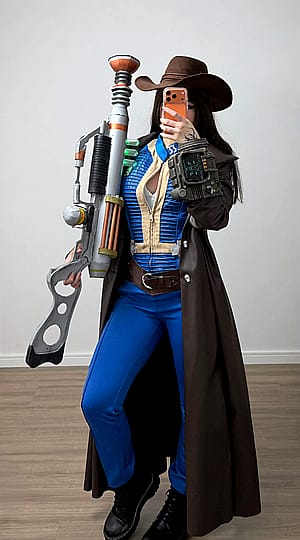 Vault Dweller from Fallout by StarSthormy'