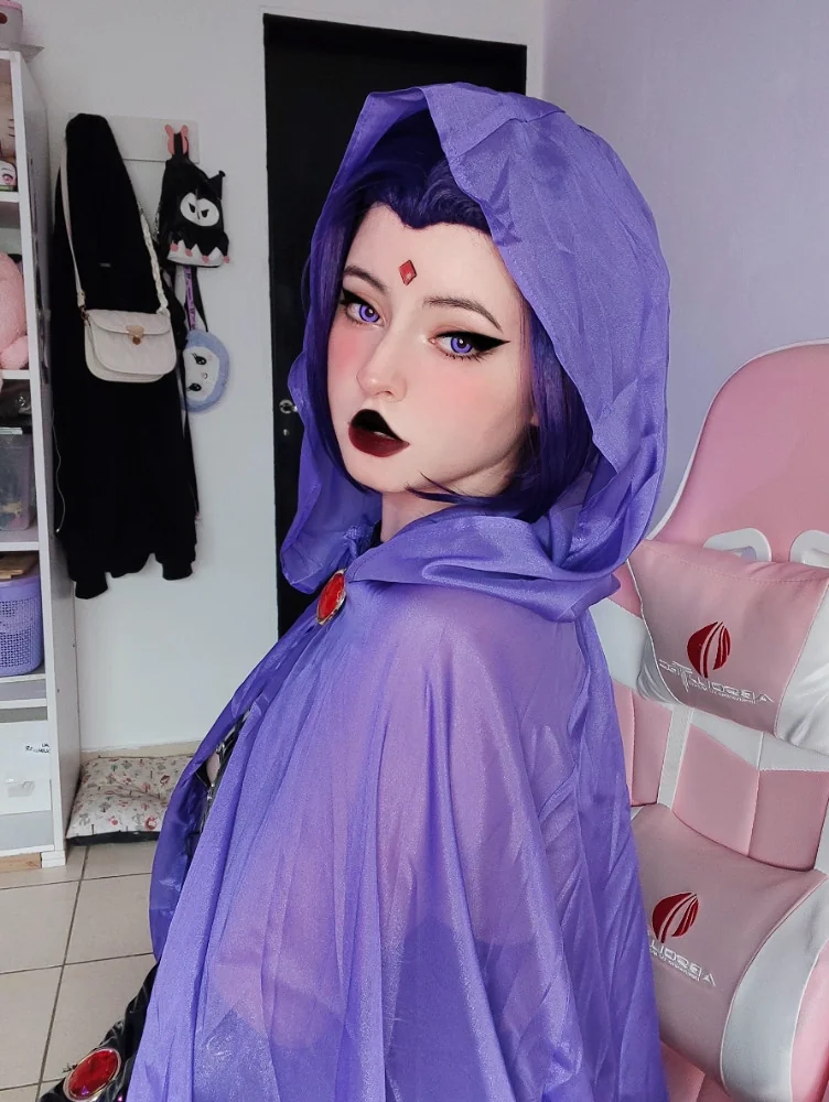 Raven (Lily) [Teen Titans] picture 1 of 3